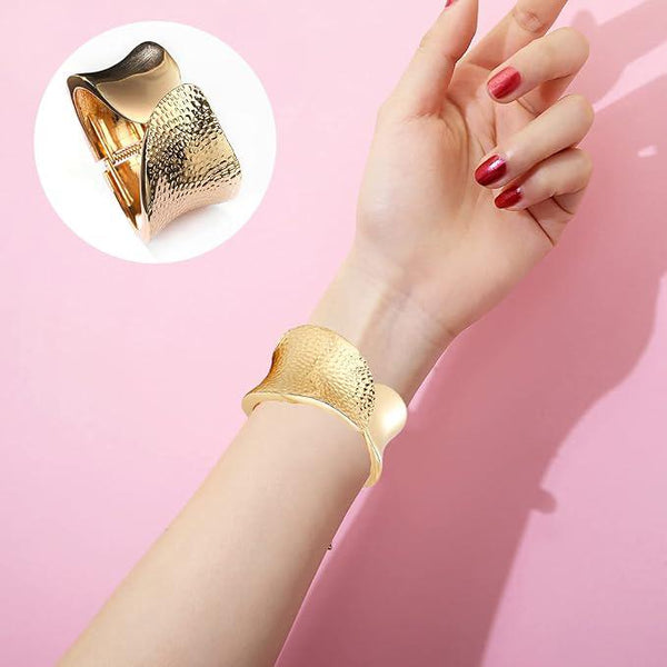 Golden Bloom Textured Artistic Cuff BR-7