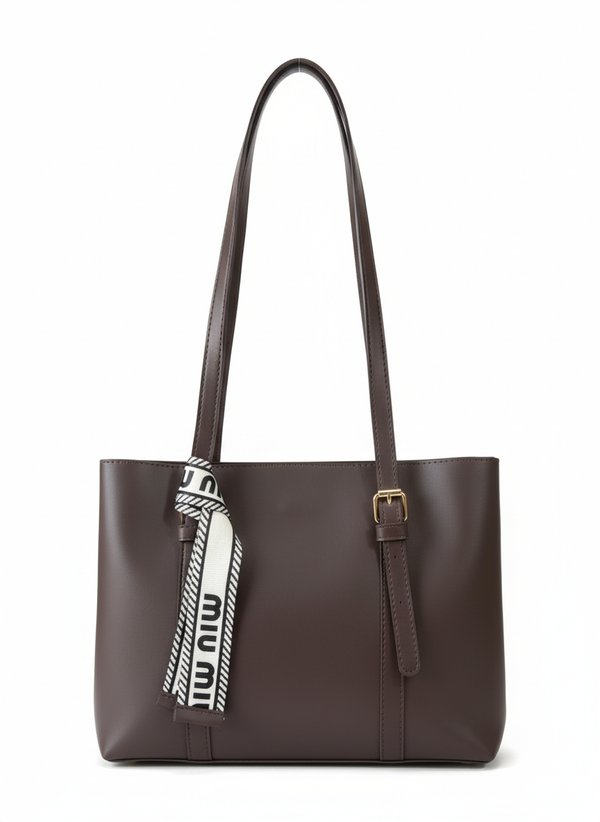 A stylish handbag with a modern practical design BA-43