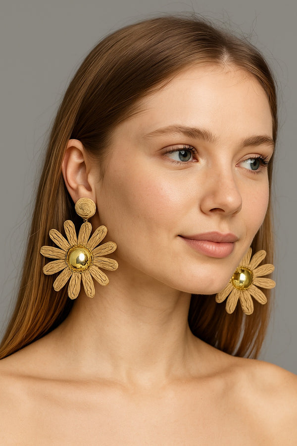 A bold and elegant flower-shaped earring EA-3