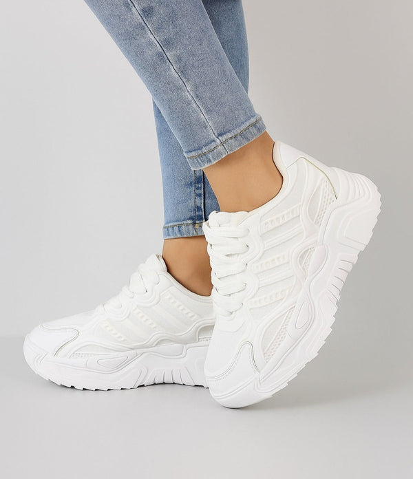 Sporty Chunky Sneaker – L-674