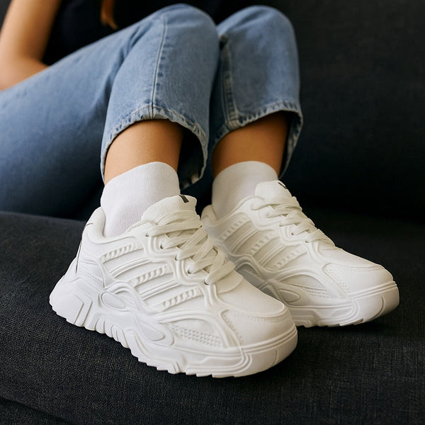 Sporty Chunky Sneaker – L-674
