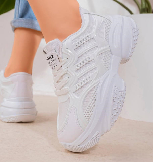 Chunky Sole Sneakers – L-700