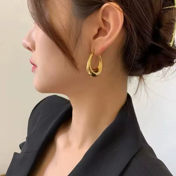 Polished Oval Gold Hoop Earrings - EA-16